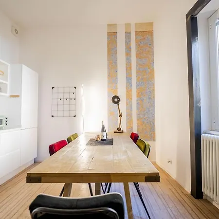 Apartment Vintage And Design In The Heart Of Vibrant Pigneto *
